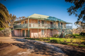 Lindsay House Homestead